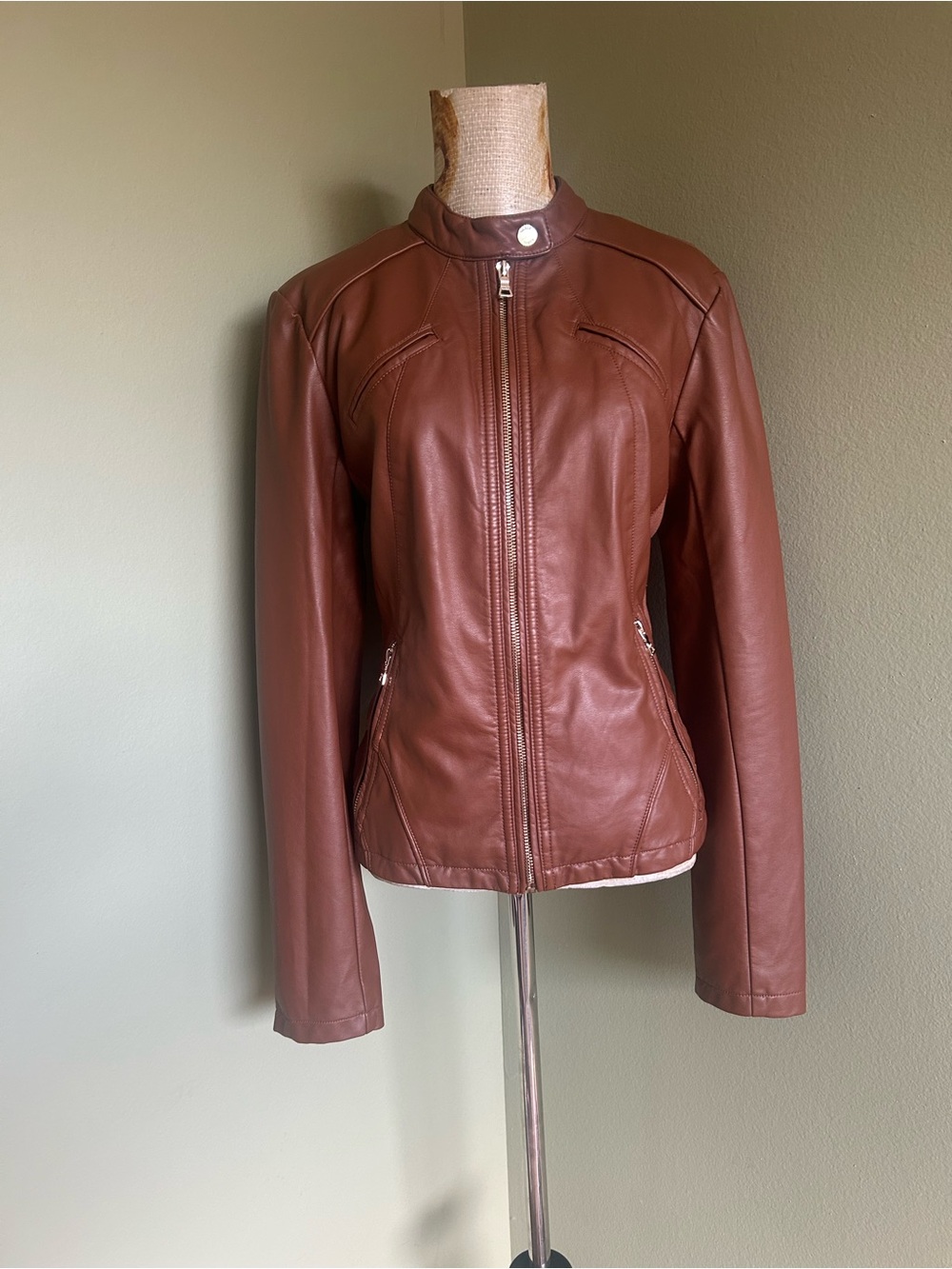 NWOT Guess Women's Chestnut Brown Faux Leather Moto Jacket Sz M